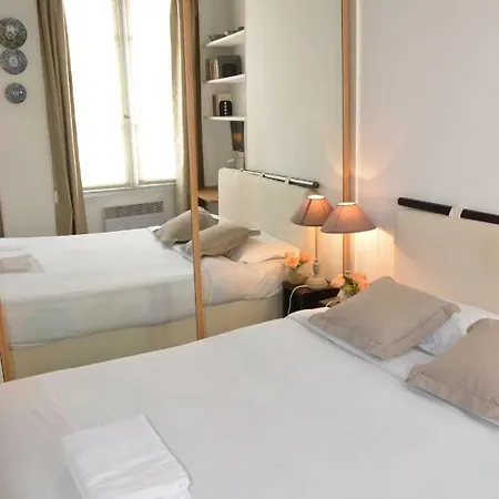 Apartment Latin Quarter - Saint Michel Unit 004