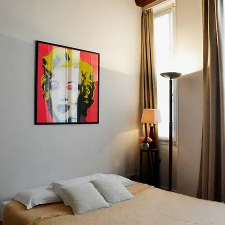 Latin Quarter - Saint Michel Unit 004 Apartment *