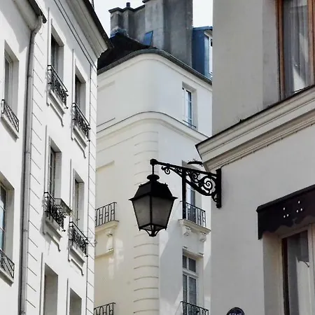 Apartment Latin Quarter - Saint Michel Unit 004